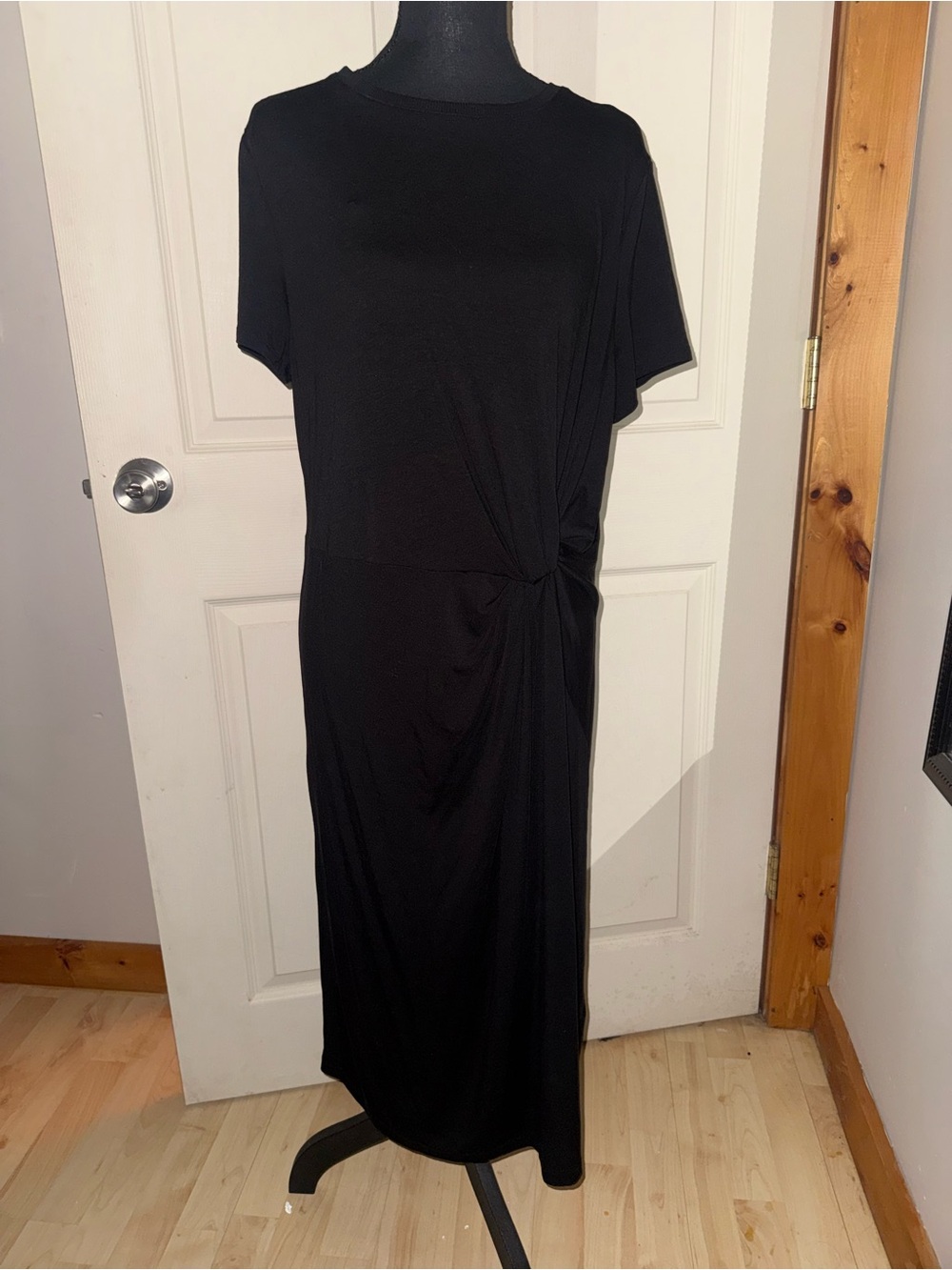 Tee Tahari Black Twist Knot Ruched Stretch Jersey Midi Dress, Size L